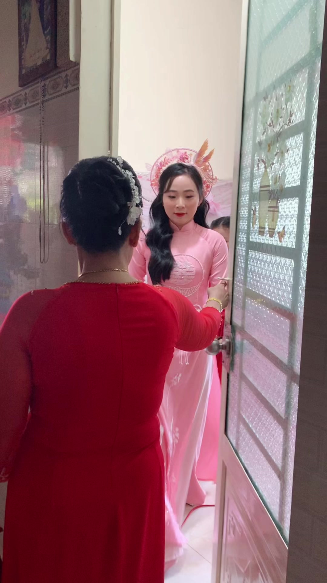 @S&acirc;m Nguyễn s&agrave;i g&ograve;n &aacute;o cưới