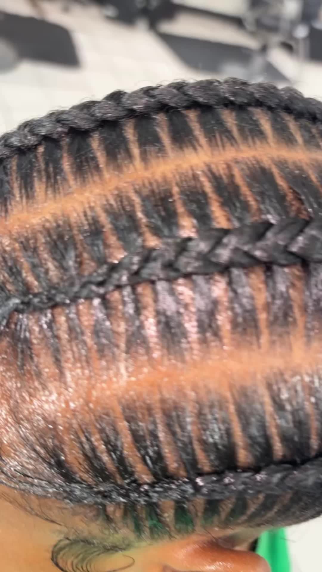 @HAIRbyEss