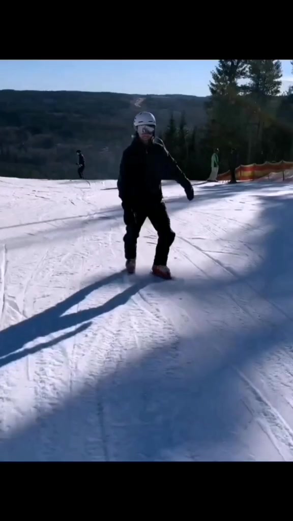 @Горнолыжные Коньки B