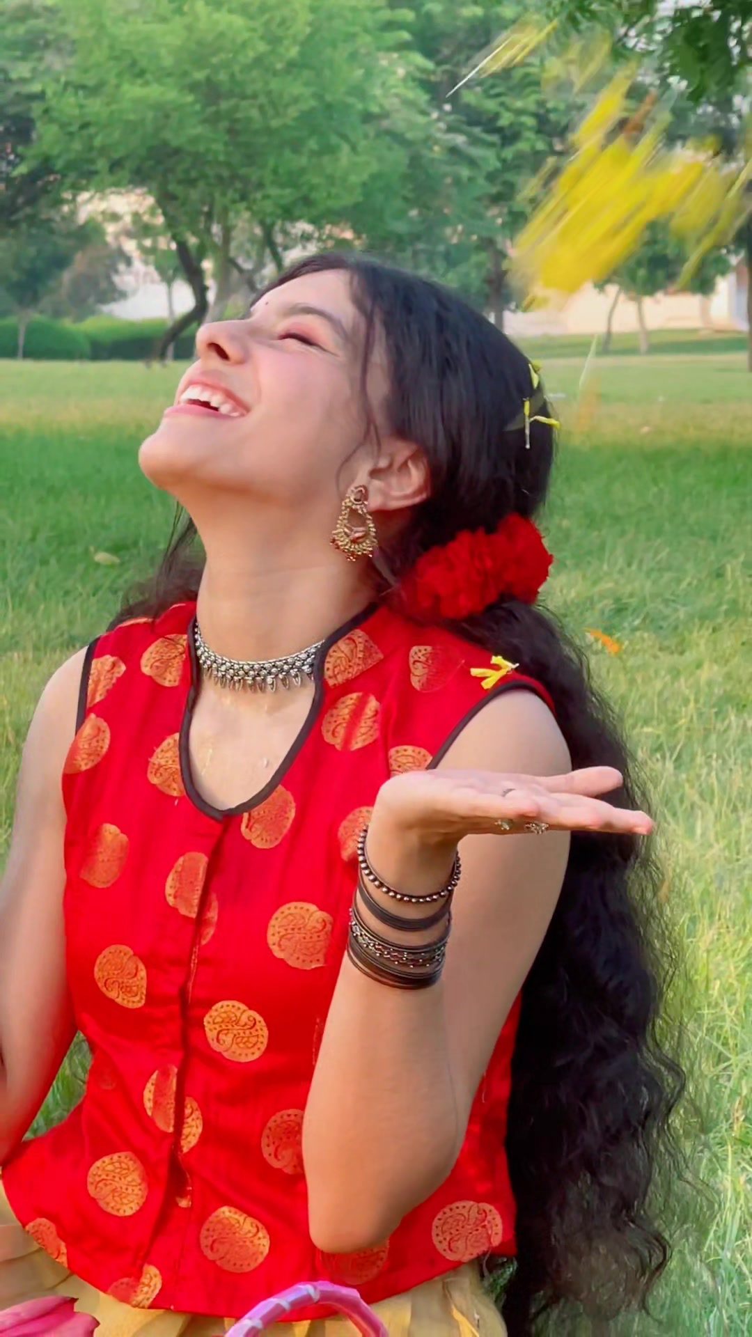 @Poojaaaas