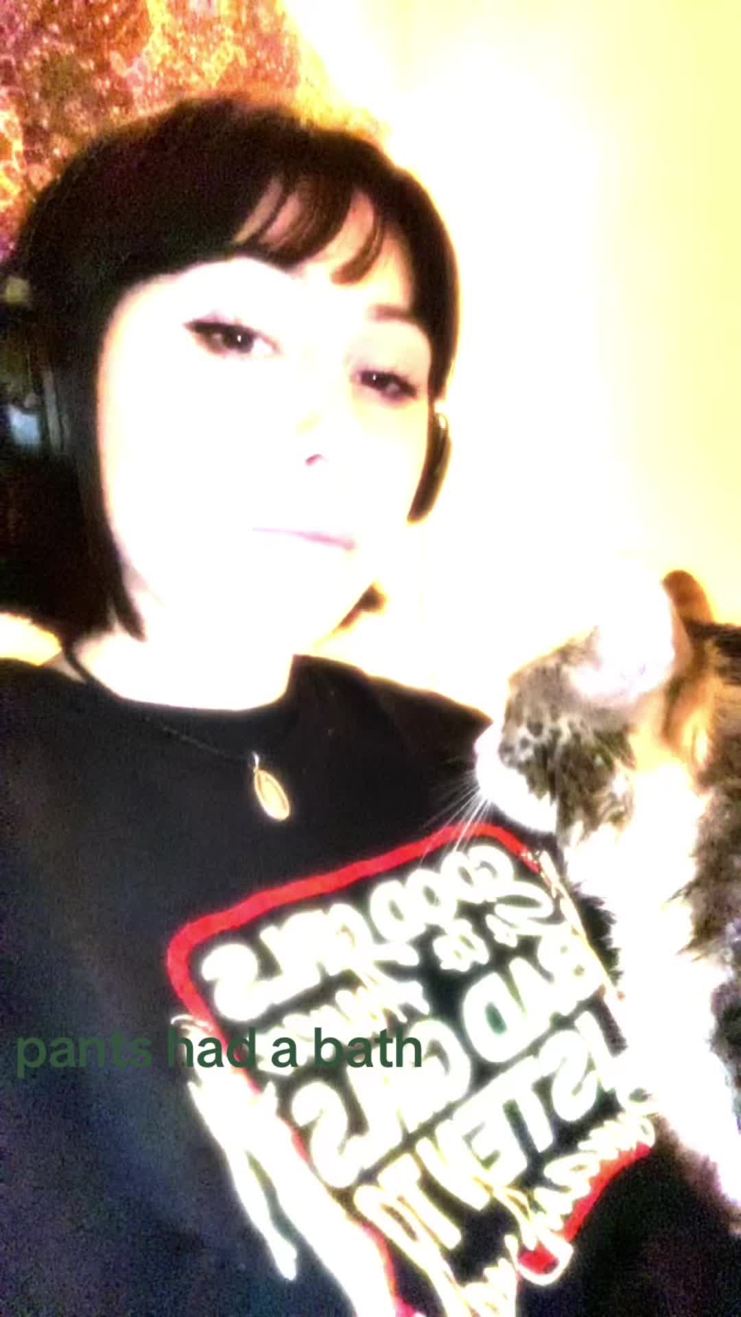 @🪩🕷️🖤