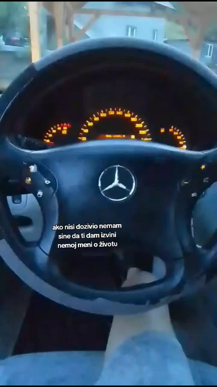 @Mujo_283