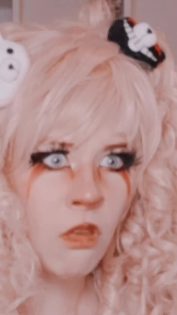 @b1ack cat  >‿‿◕