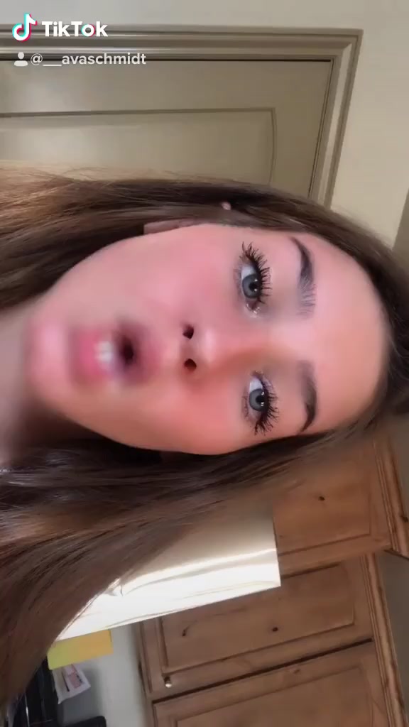 @Ava Schmidt
