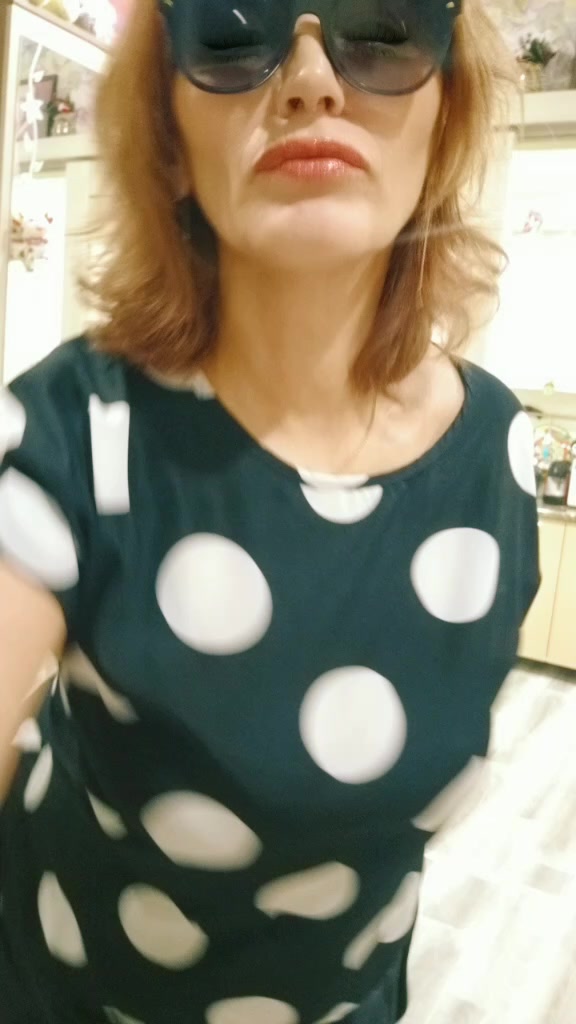 @dyo0ili18l8d Елена