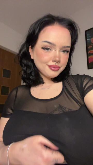 @cutiejuliavictoria