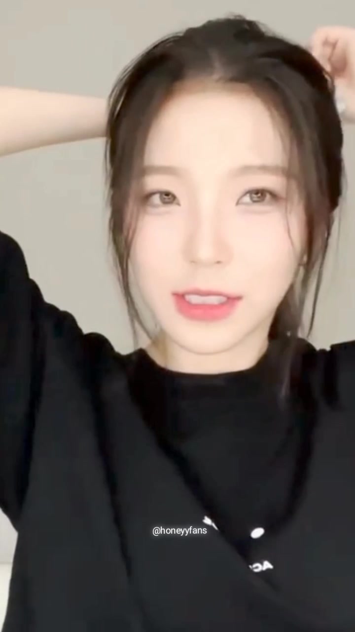 @hnyfns___