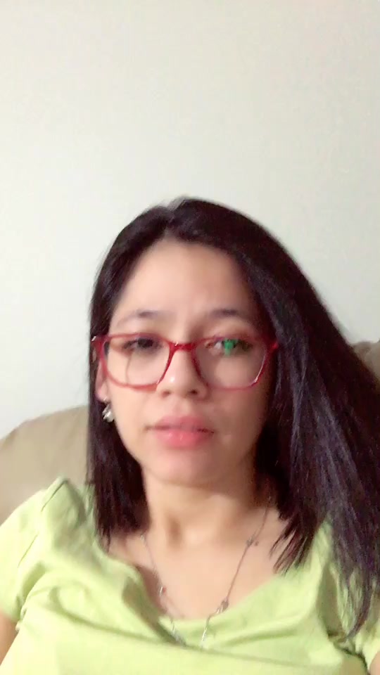 @Ana Flores