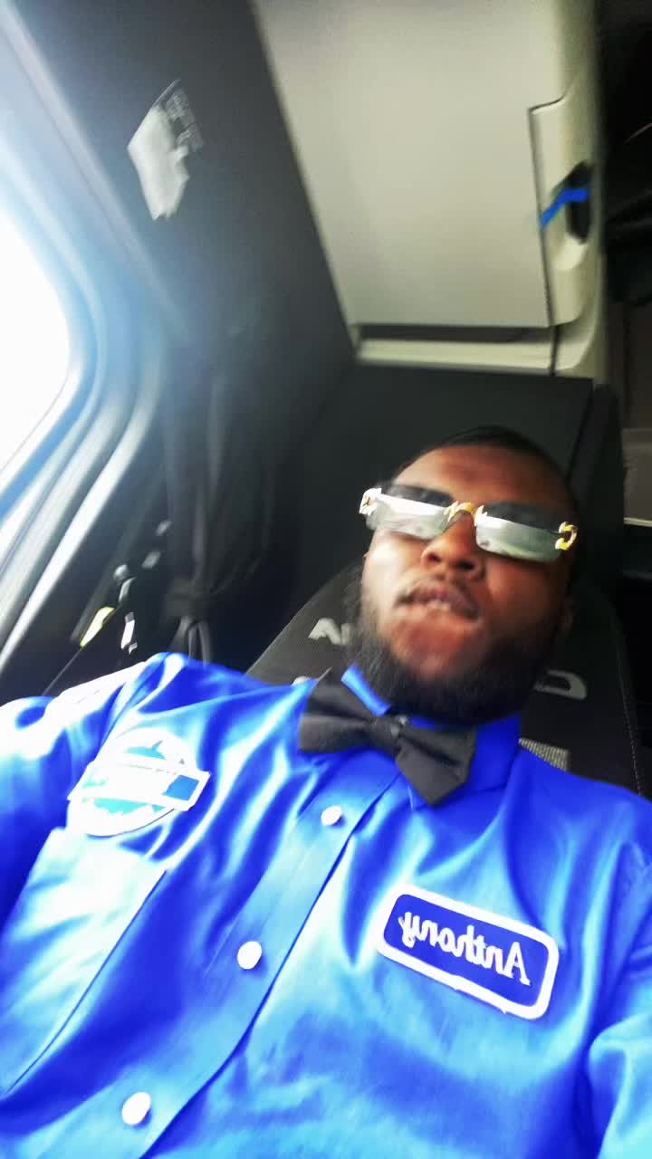 @Guy w/da BowTie