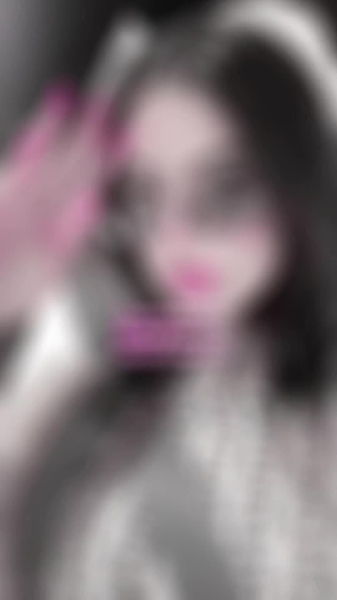 @➷。˚ 𝗺𝗶𝗮 <𝟯 ࿔₊•