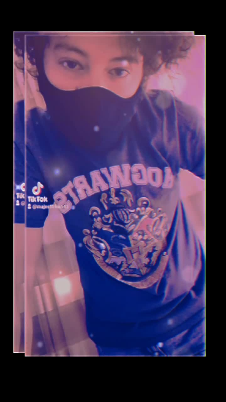 @AKshyFox🦊