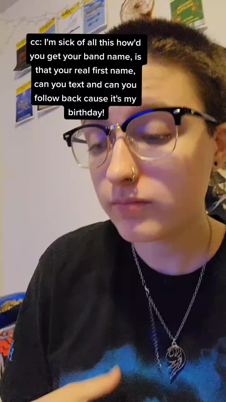 @Dally 🖤💜