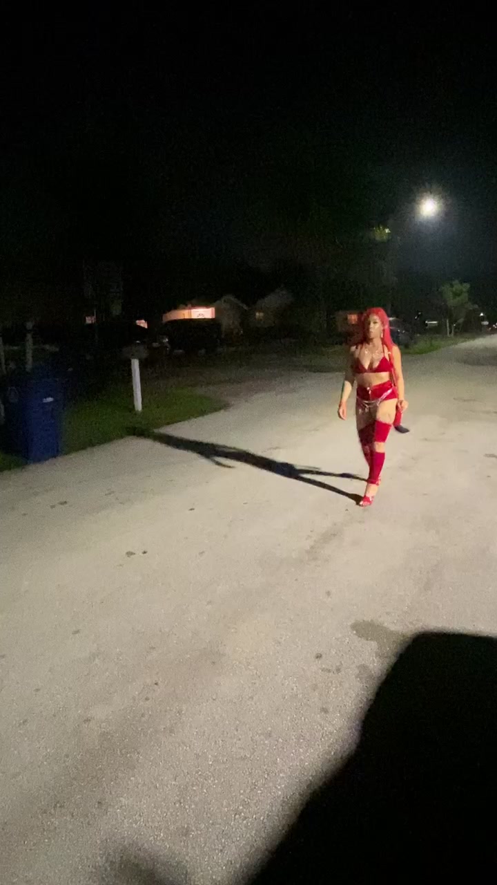 @_Mzmonroe