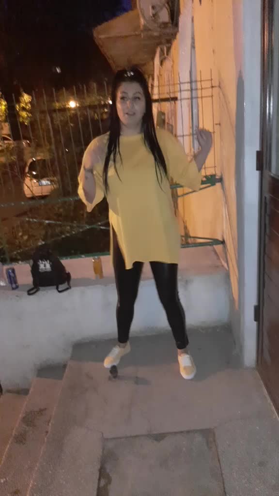 @ellakiss
