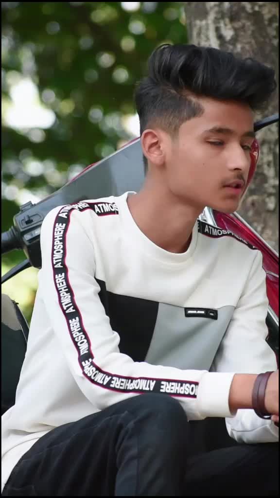 @Àyush Mishra