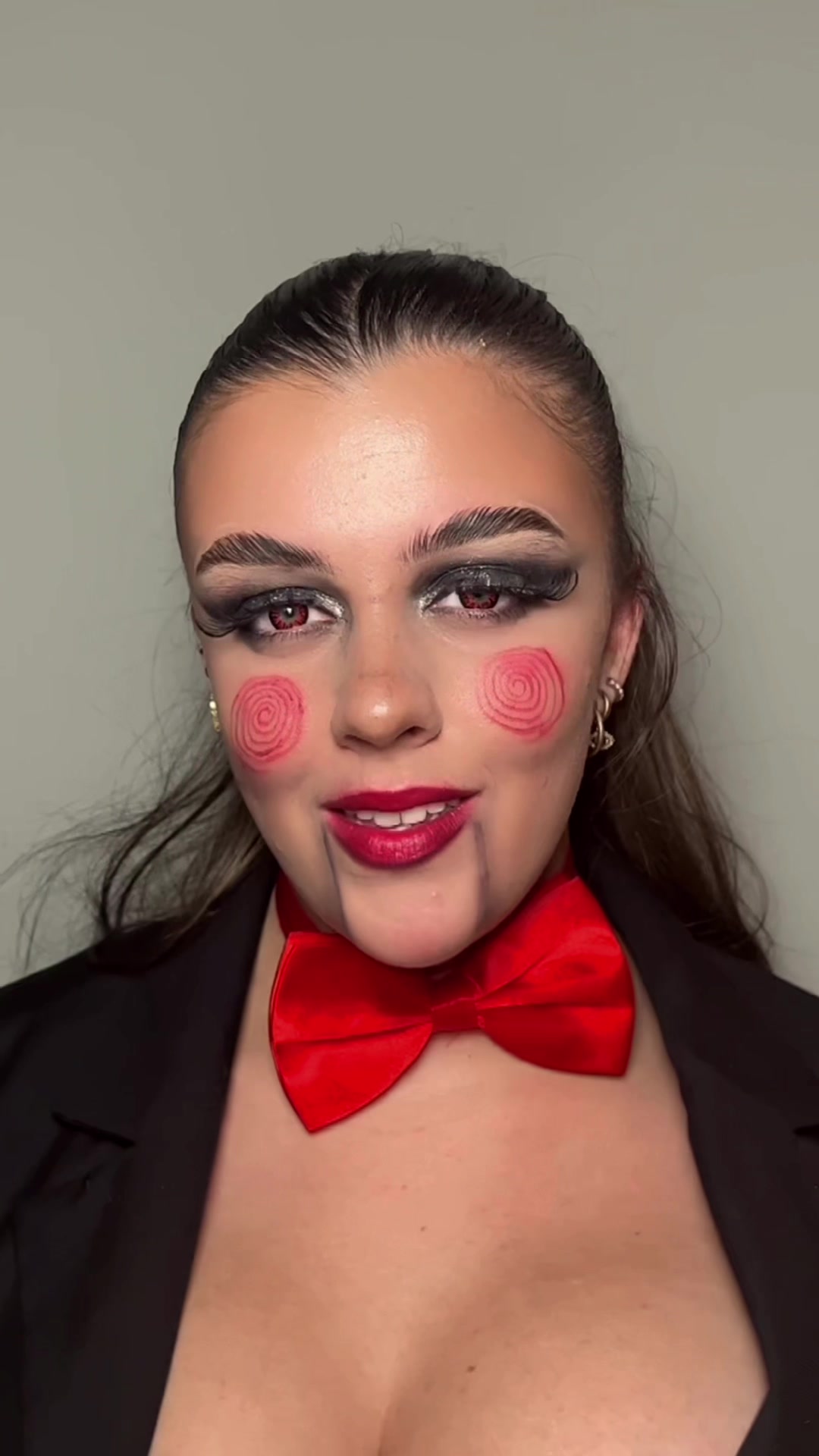 @MakeupbyNiamh
