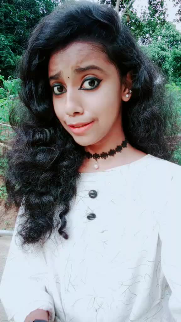 @Theerthana❤️