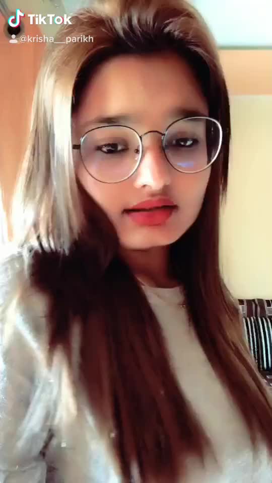 @krisha__parikh 👑💋