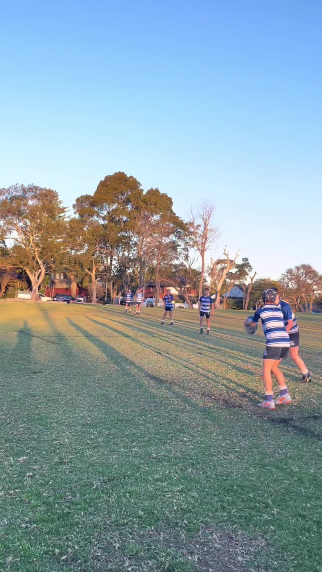 @16sviewfooty