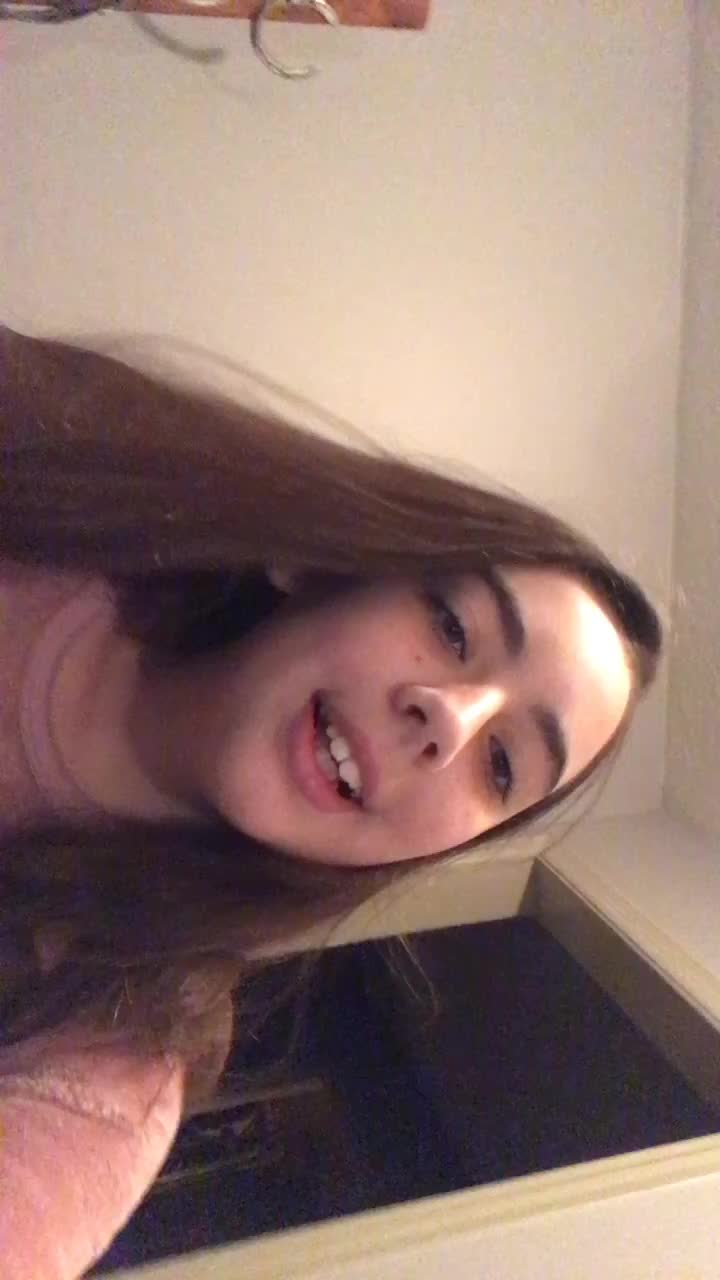 @D&aring;&ntilde;c&euml;_sq&uuml;&aring;dd👯&zwj;♀️💃🏻