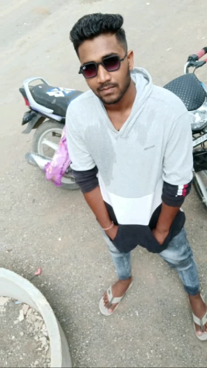 @ᶦᶰᵈ᭄•kìshãñ࿐