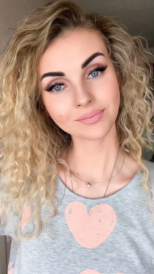 @𝑷𝒐𝒍𝒍𝒚