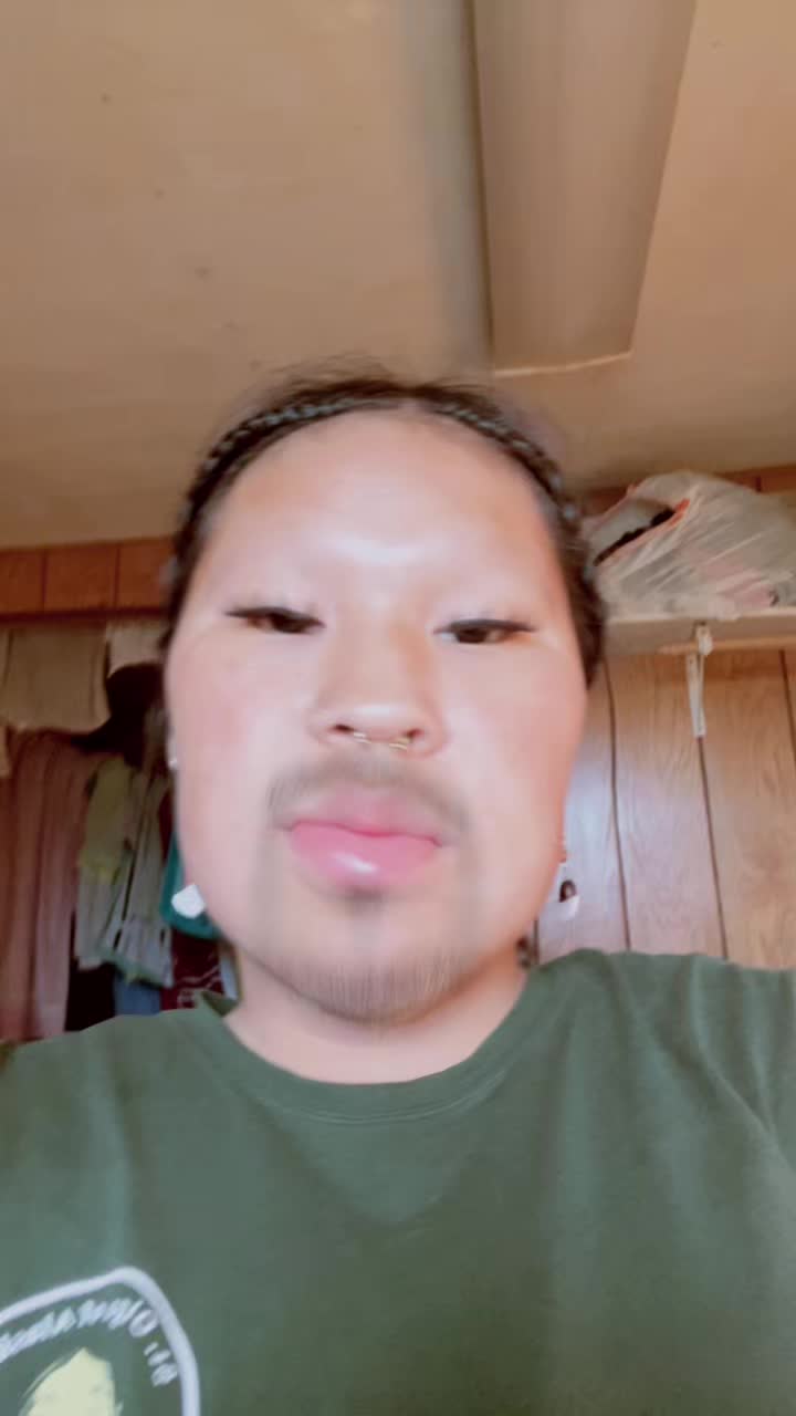 @Ana