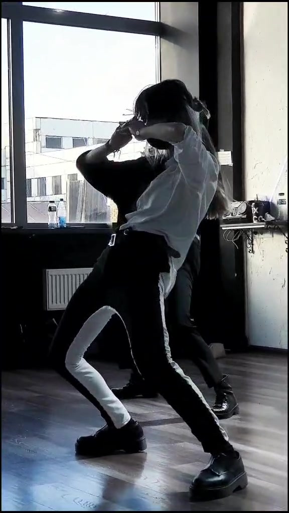 @Ania Phantomhive