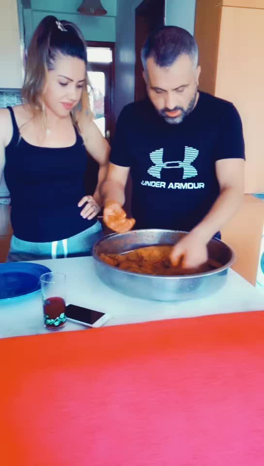 @Hülya Duzovali