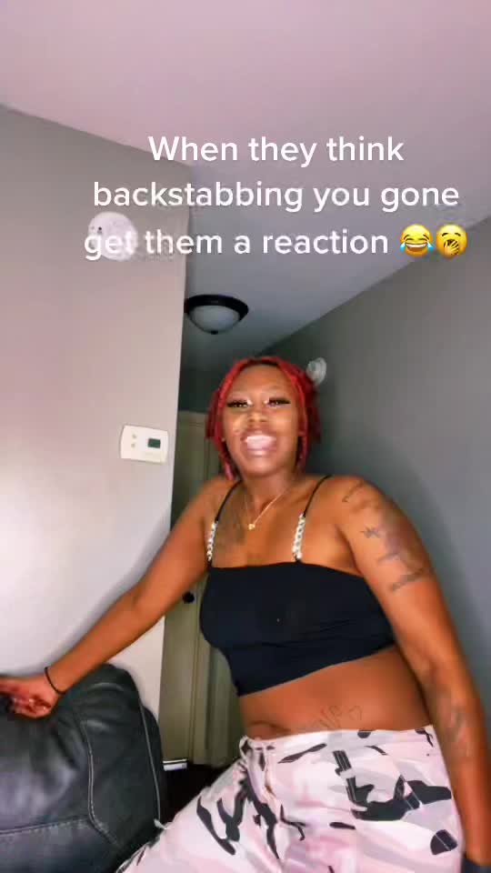 @Nicole😈