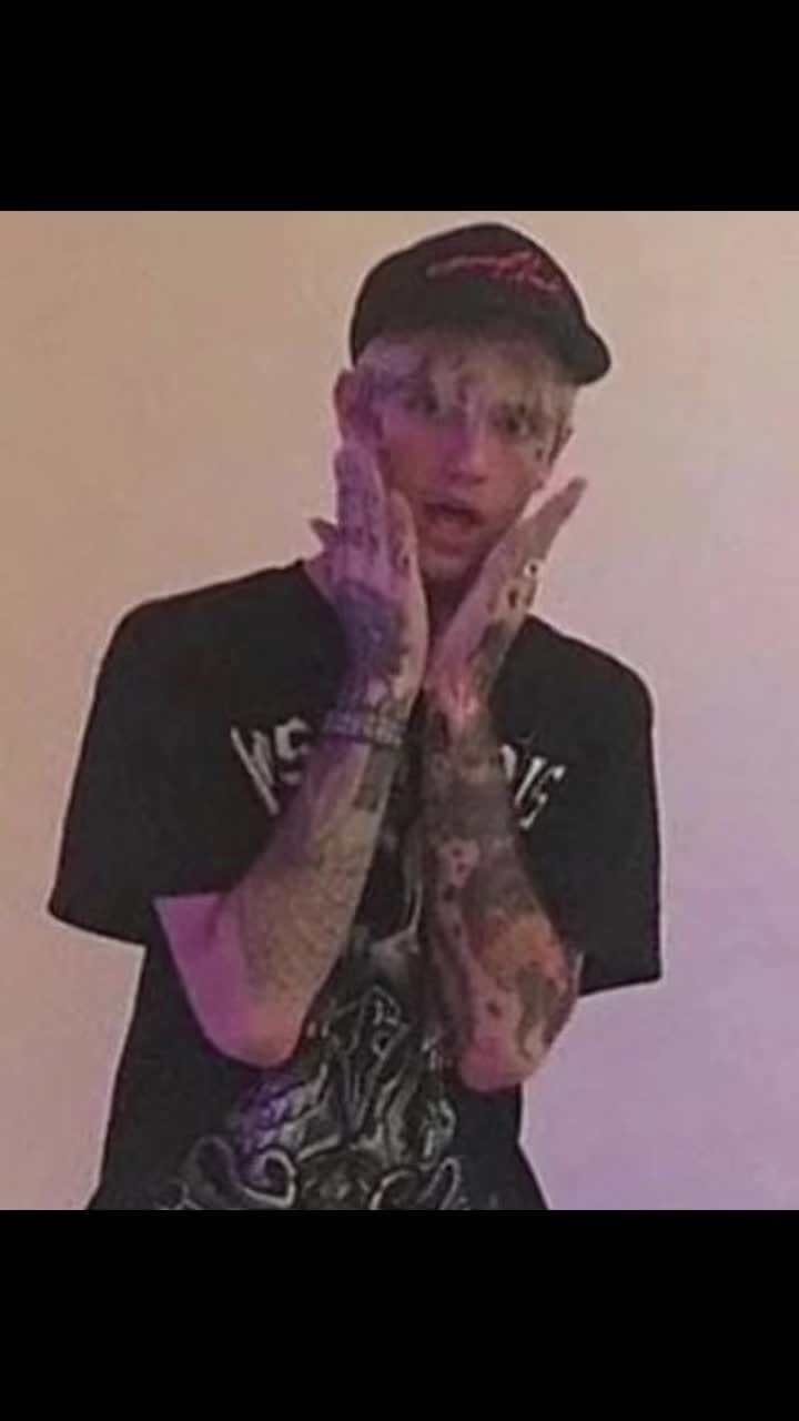 @Lil Peep 👀