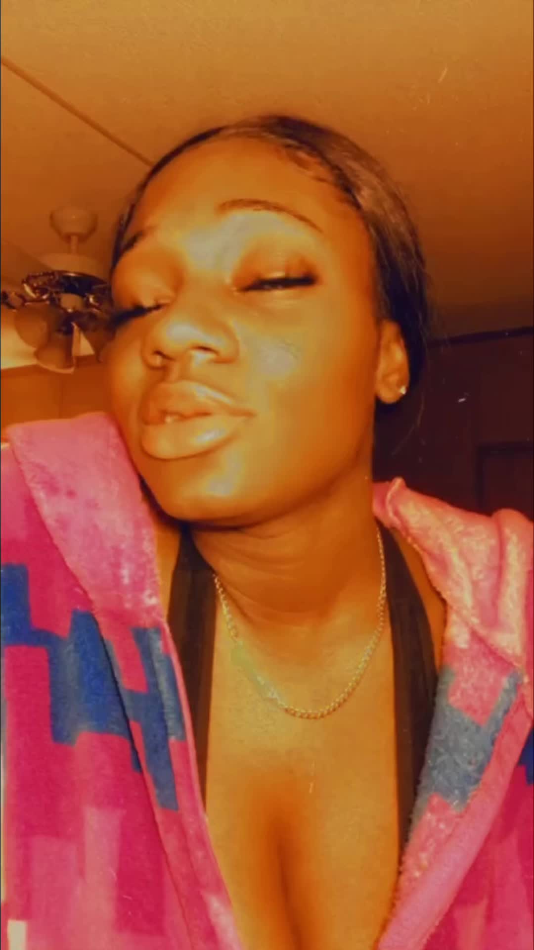 @Bonnnnieee 👑