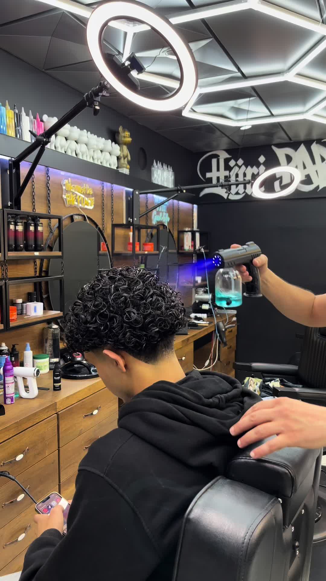 @Züri Barber and Beauty