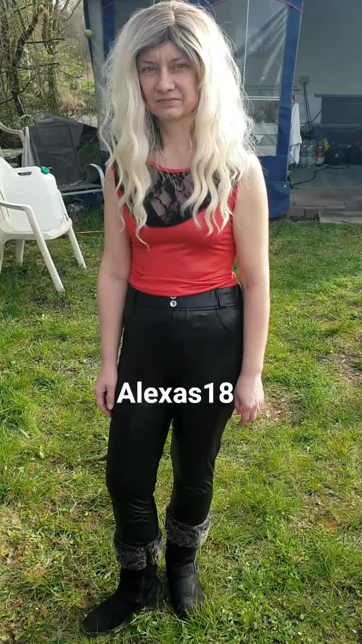 @Alexas18