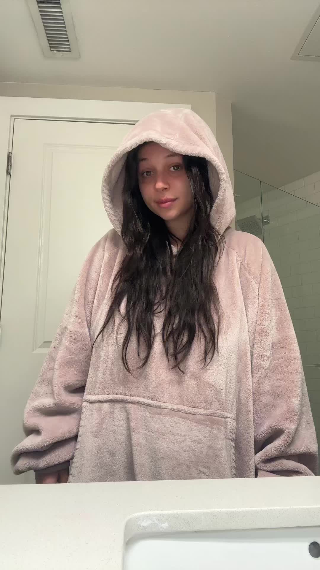 @ItsCayYay