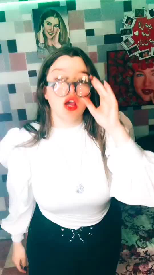 @حنين حسام