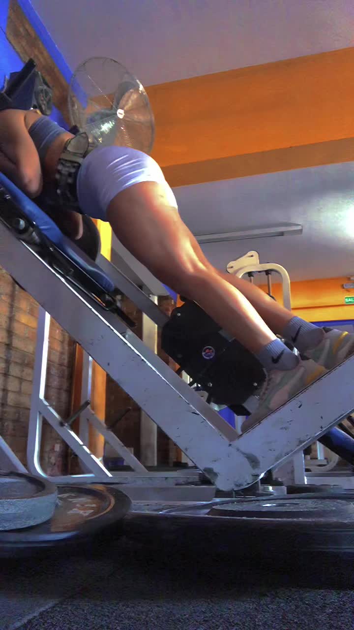 @nahomiraia