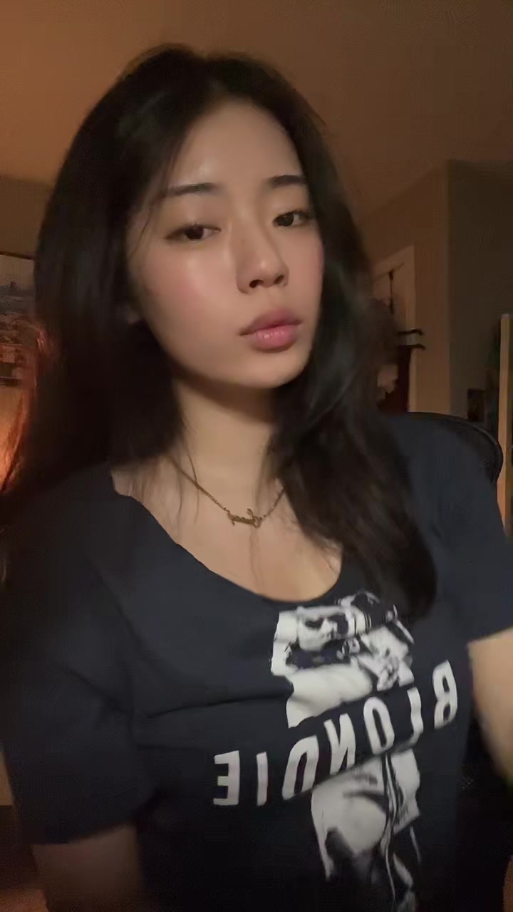 @Sunny 🦢