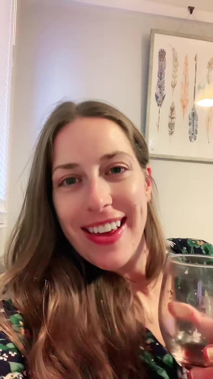 @Vanessakambrose