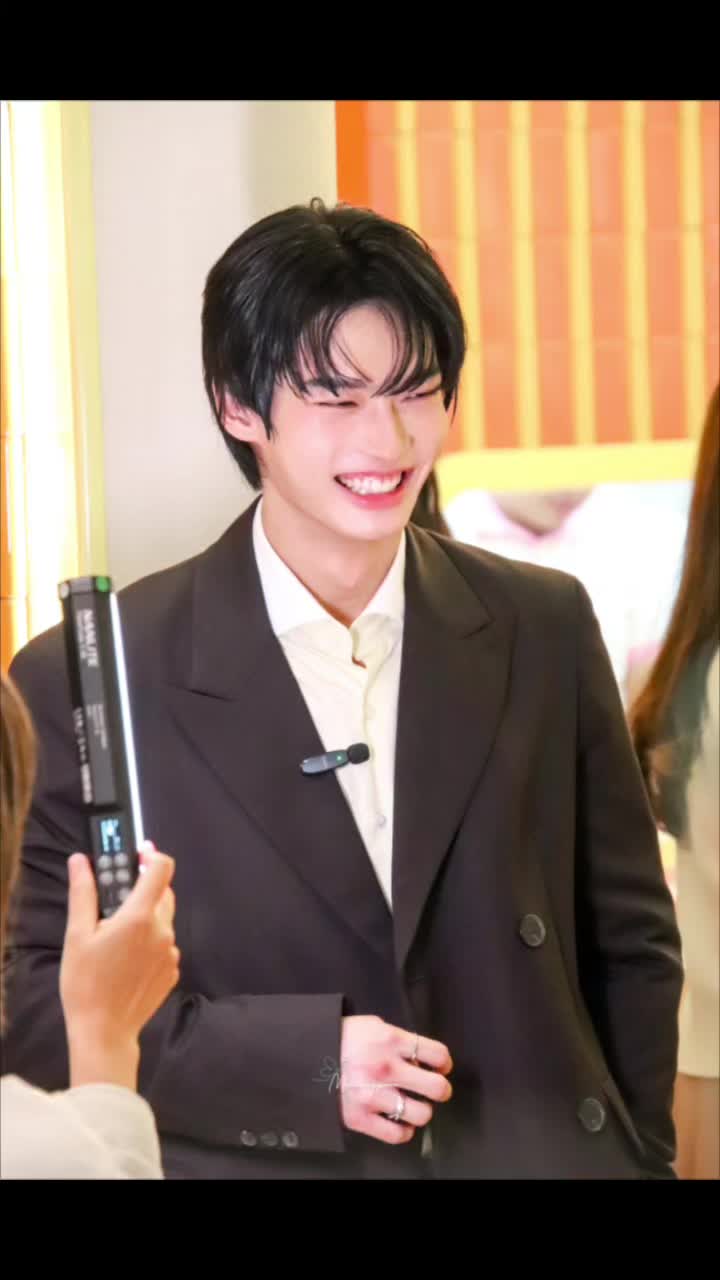 @Little ᥫᩣuffalo🐰☀️