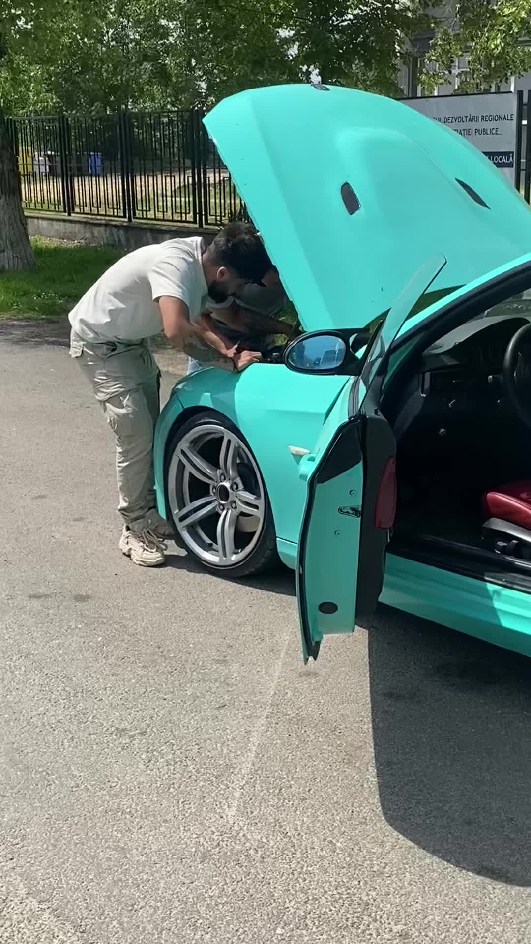 @the.shitboxbmw