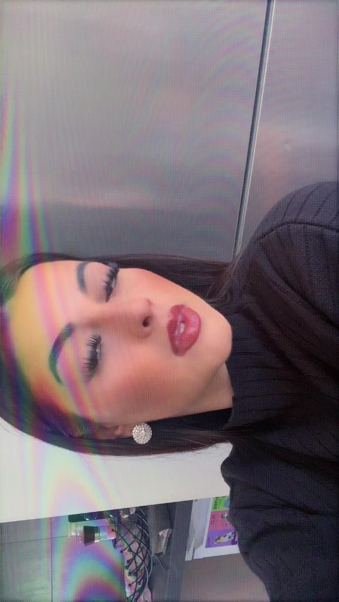 @Mademoiselle