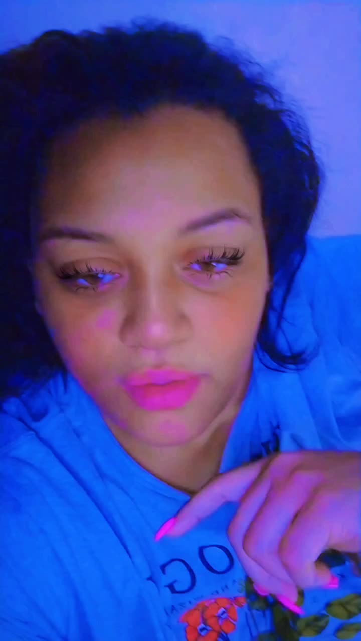 @Julianette