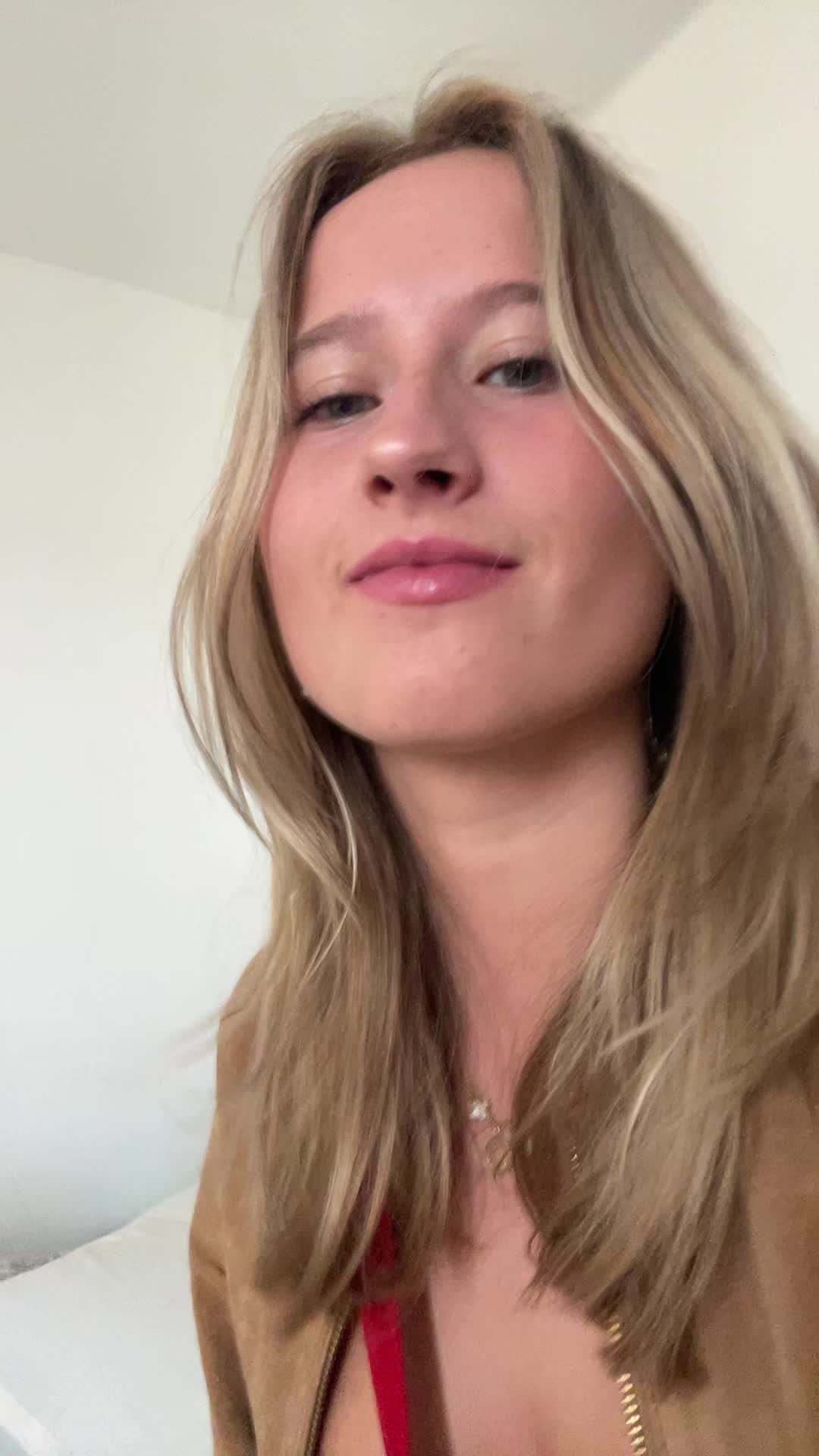 @Lilynolips