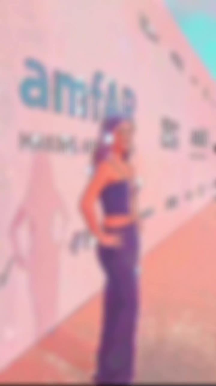 @2.3k tysm :) watching yt :D