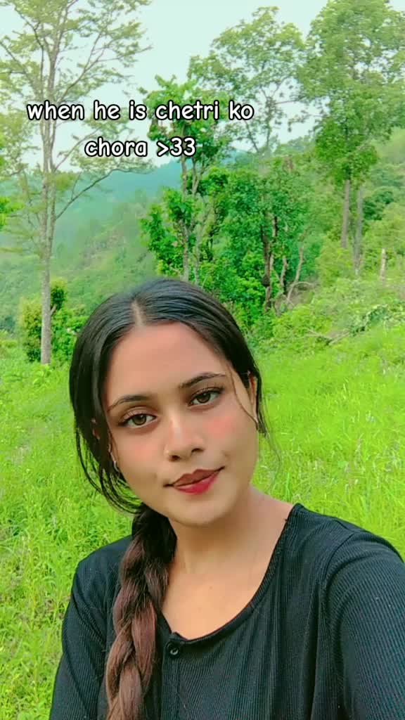 @Neeshaa_🎀