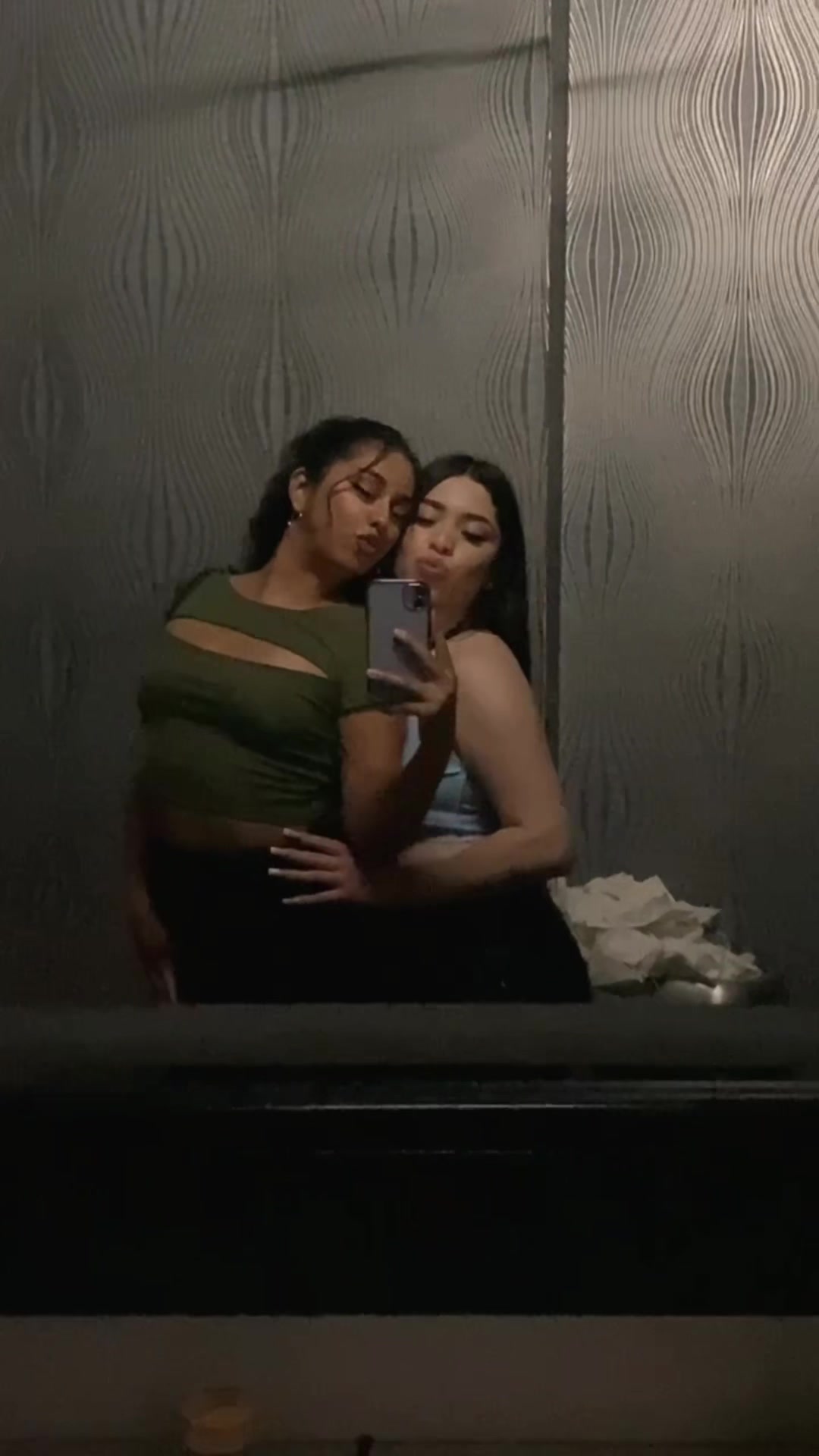 @kiannagee