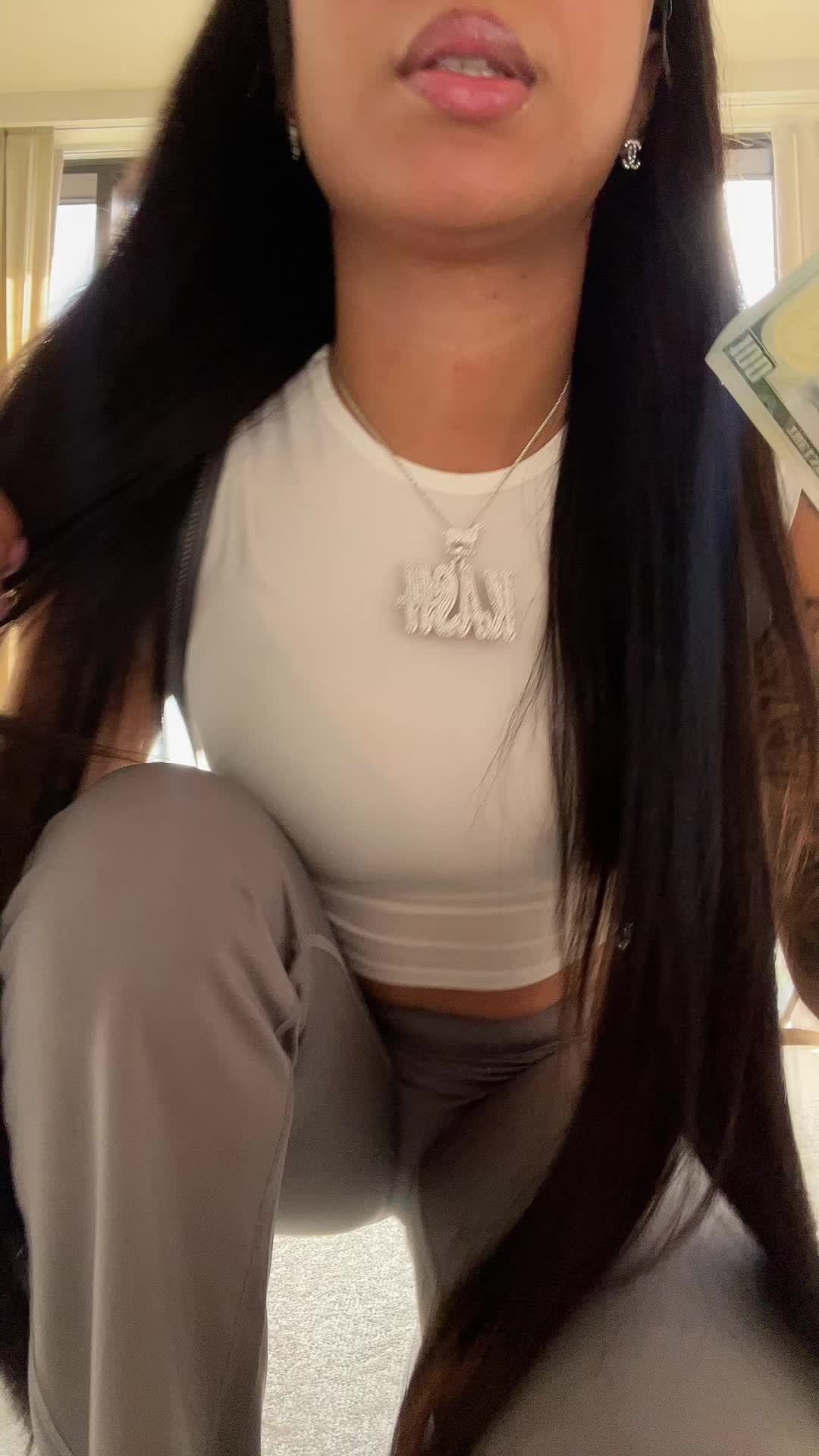 @crownkekequeen