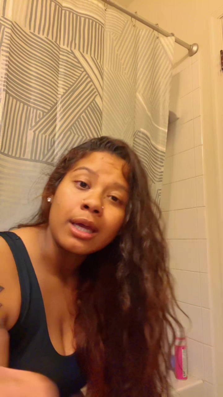 @msthuggrella