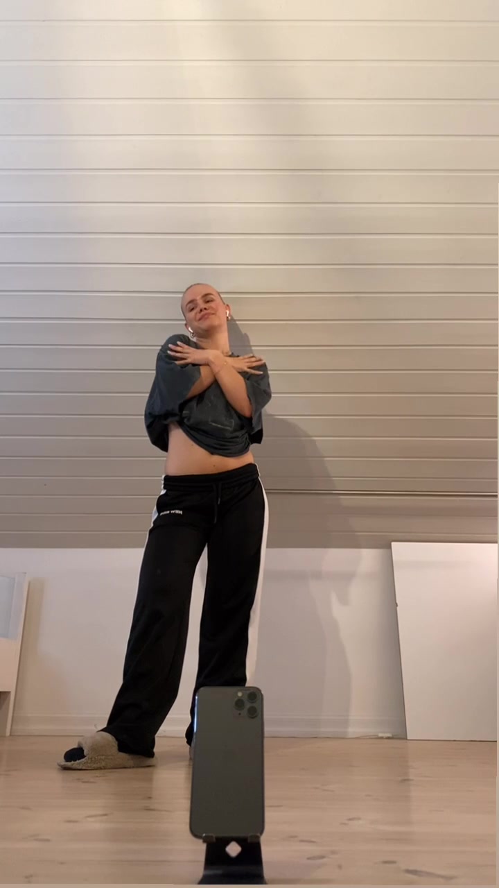 @๐ธ ๐ ๐ ๐ ๐ ๐ ๐ซ